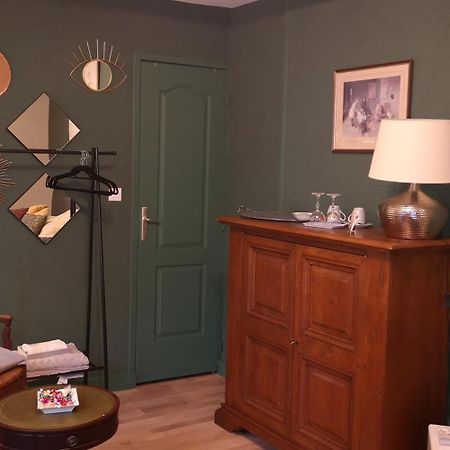 La Cour Du Puits Chambre Victor Cormeilles  Bagian luar foto